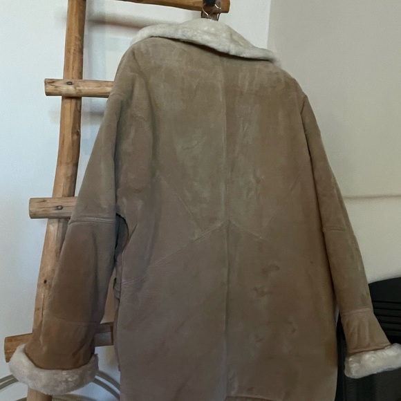 YELLOWSTONE Leather Ranch Coat - Picture 15 of 15